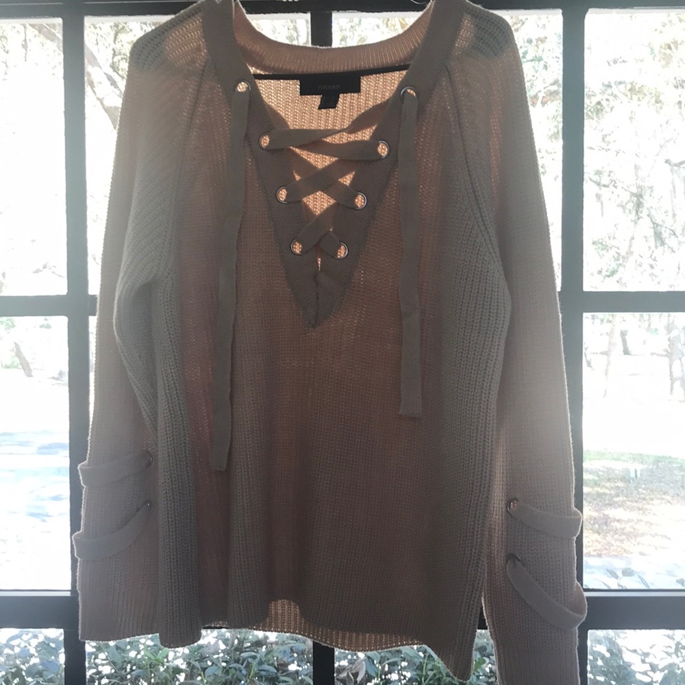 Tan sweater forever 21 brand new size small